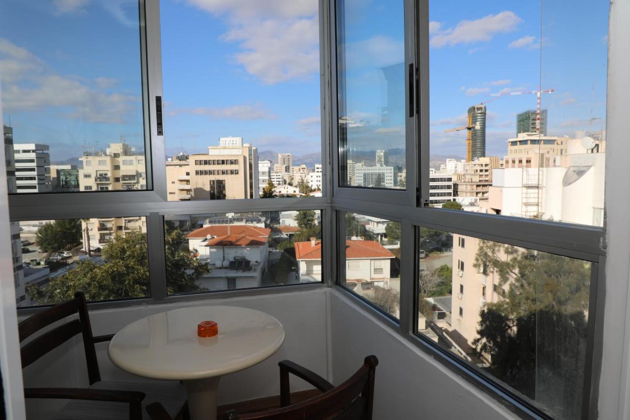 Achillion Apartments By 'Flats Nicosia' Екстер'єр фото